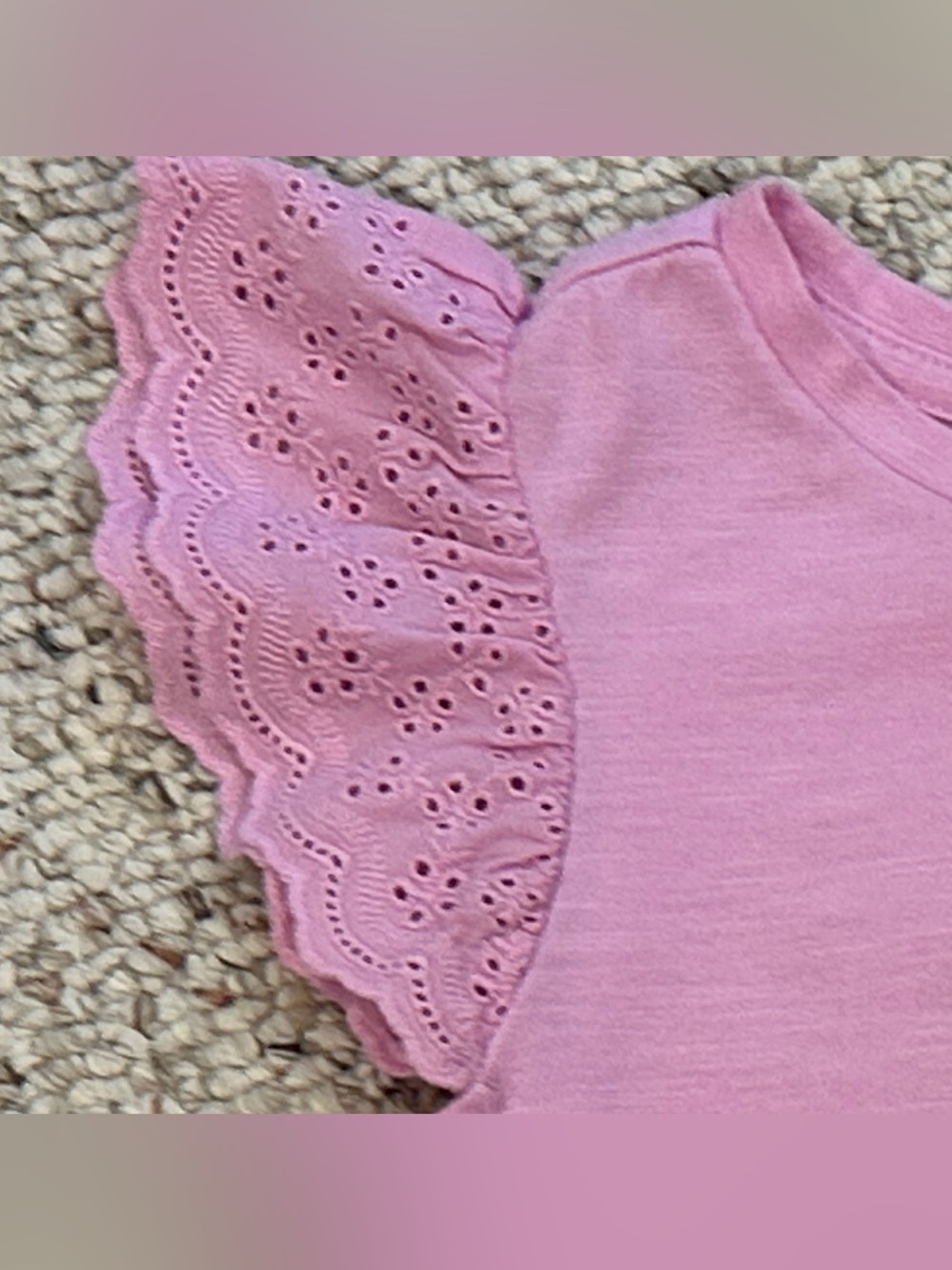 Bundle of 4 T-shirts for girls in size 5T. (GAP, Cat & Jack, Disney, & Carter’s) - Picture 4 of 15